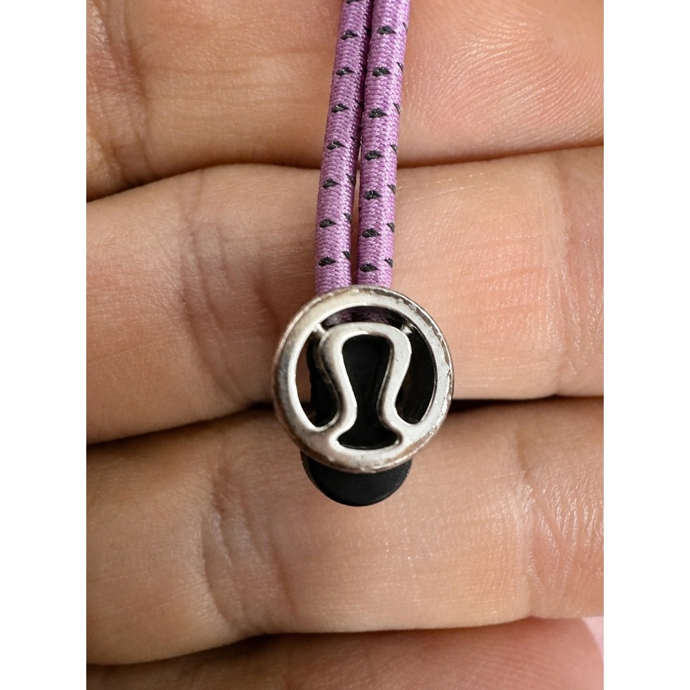 Lululemon Scuba Full Zip Cropped Hoodie Size 4 Purple Thumbholes Pocketless - Picture 4 of 5